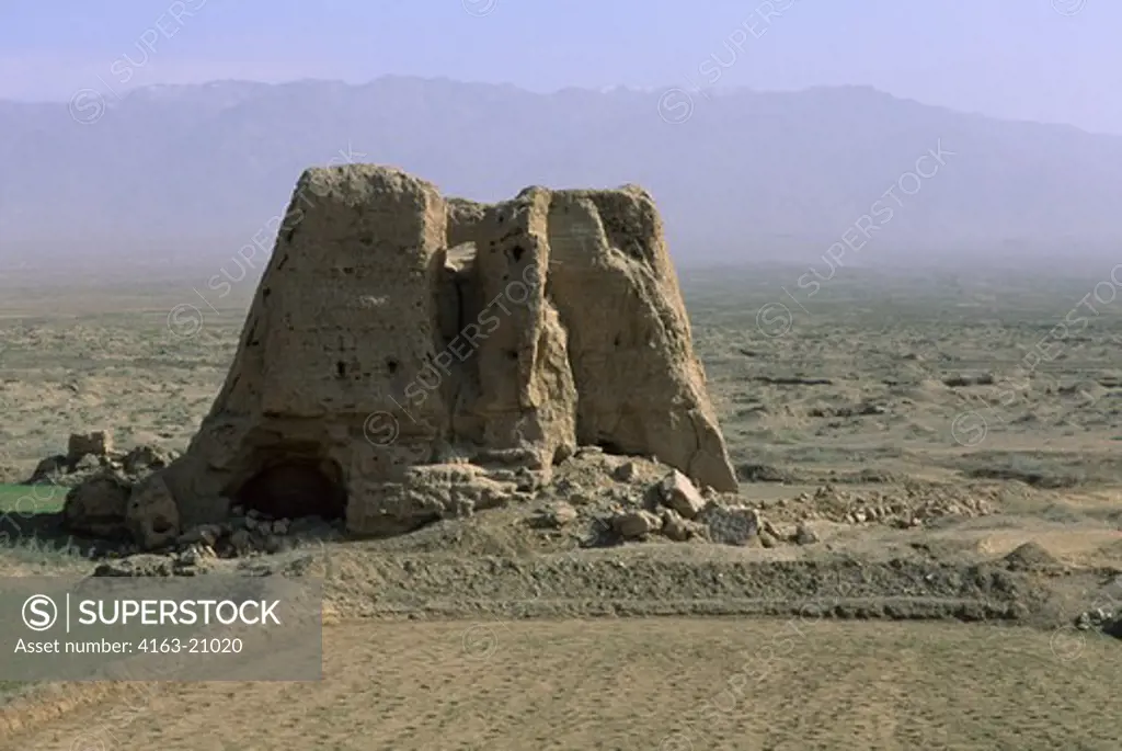 China, Gansu Province, Near Shandan, Semi-Desert, Remains Of Great Wall, Signal Tower