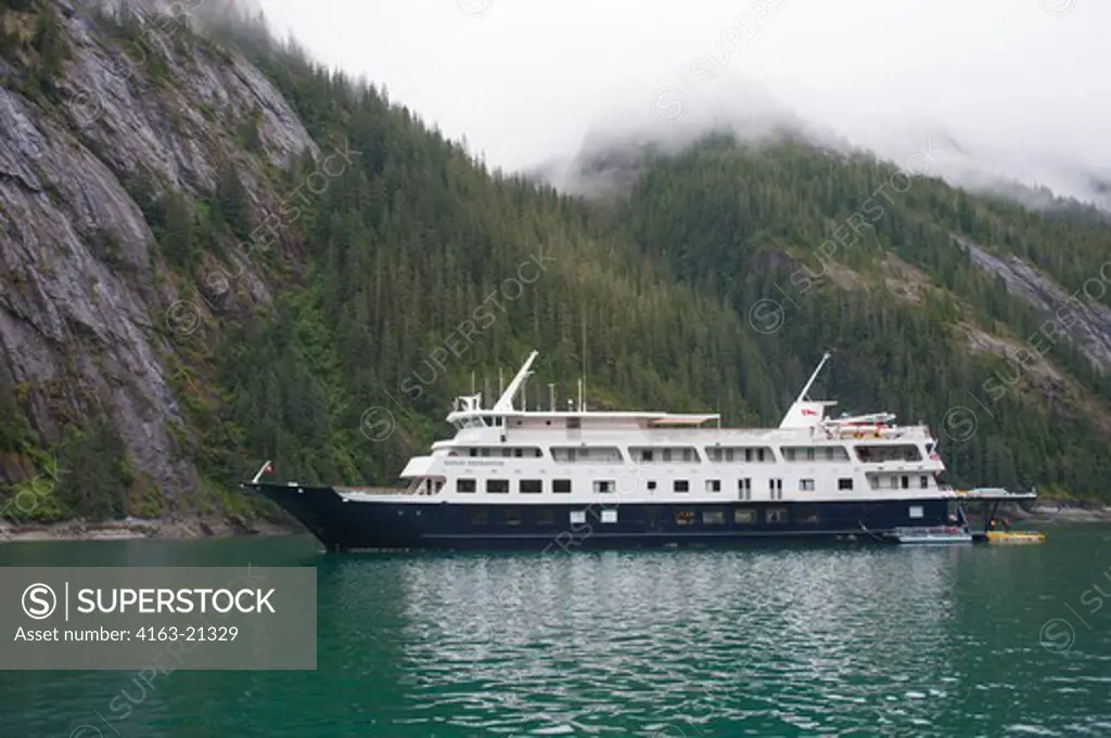Cruise ship Safari Endeavour at anchor at Fords Terror, Endicott Arm, Tongass National Forest, Alaska, USA