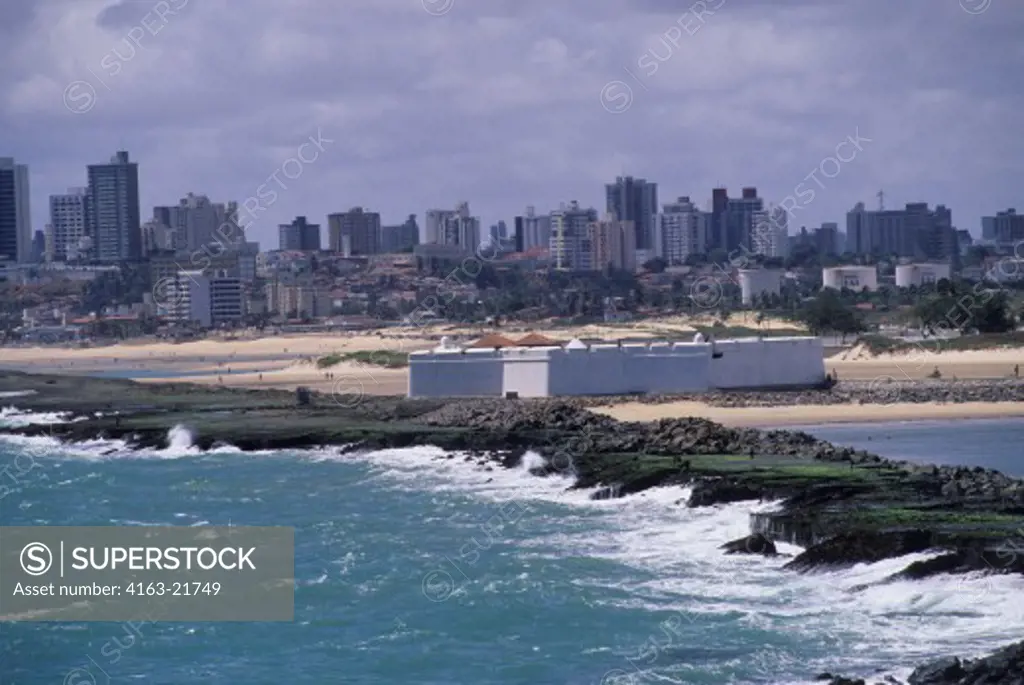 BRAZIL, NATAL, VIEW OF FORT DOS REIS MAGOS, OLD PORTUGUESE FORT