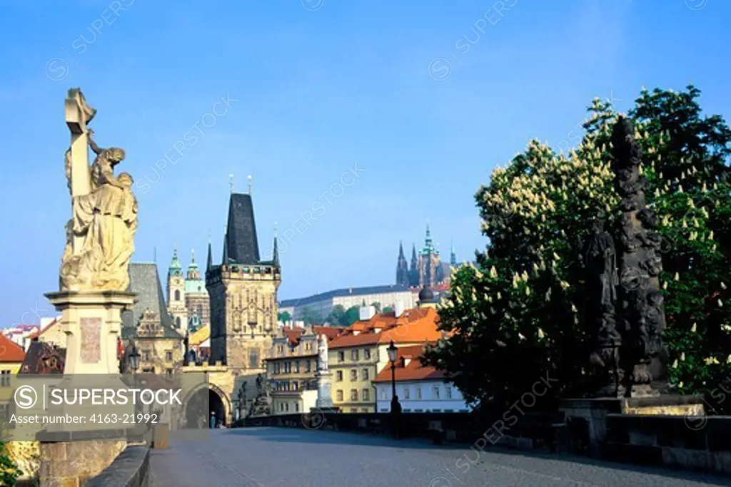 Czech Republic, Prague, Charles Bridge, View Of Mala Strana Bridge Towers And Castle