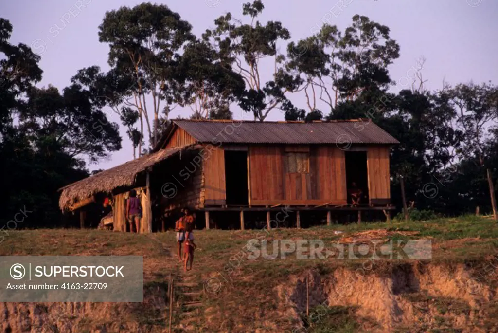 Brazil, Amazon River, Rio Balaio, Local Cabocolo House
