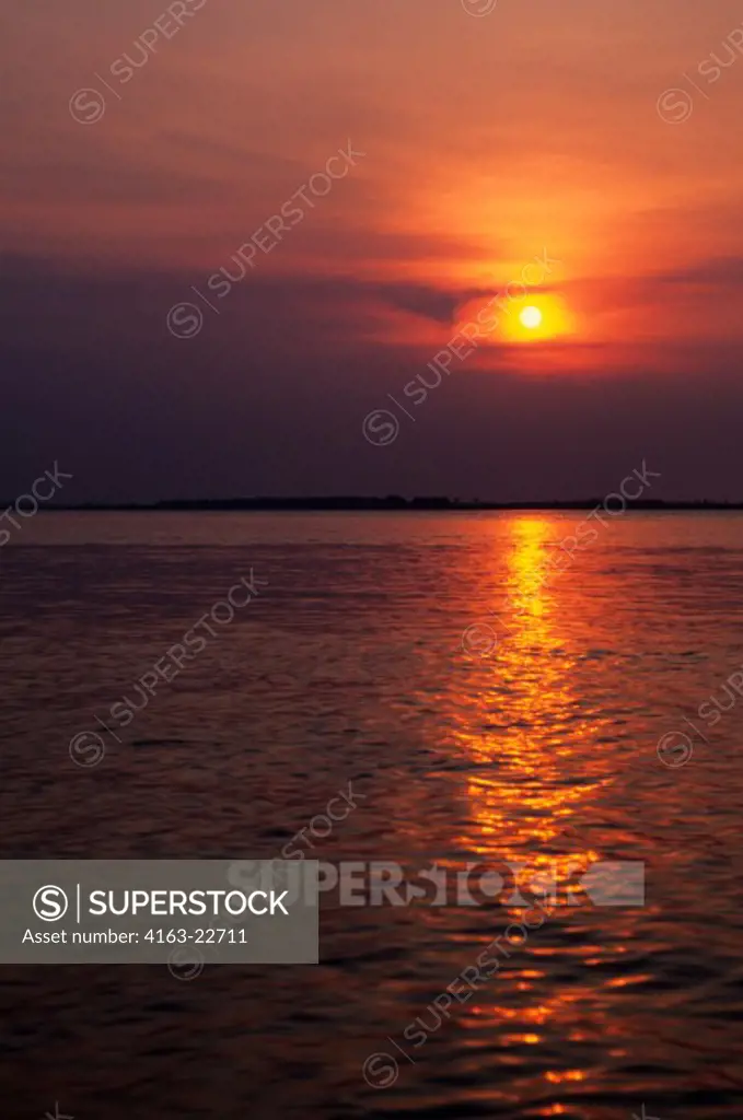 Brazil, Amazon River, Rio Balaio, Sunset