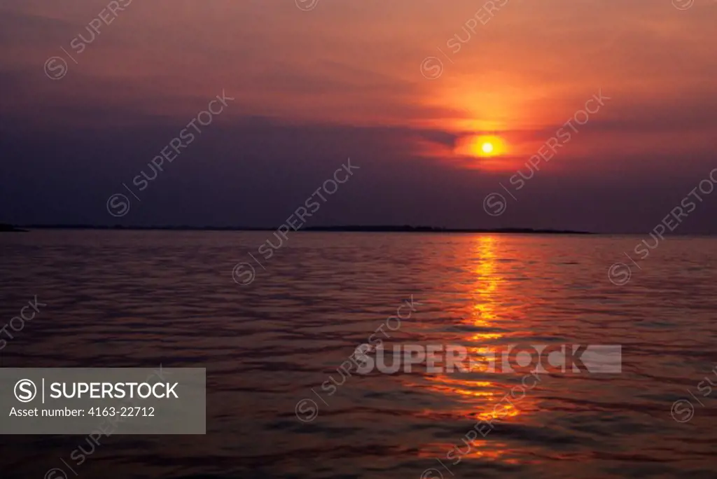 Brazil, Amazon River, Rio Balaio, Sunset