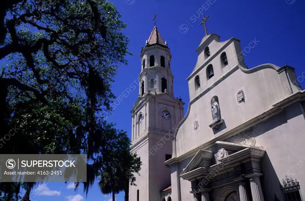USA, FLORIDA, ST. AUGUSTINE, BASILICA-CATHEDRAL OF ST. AUGUSTINE