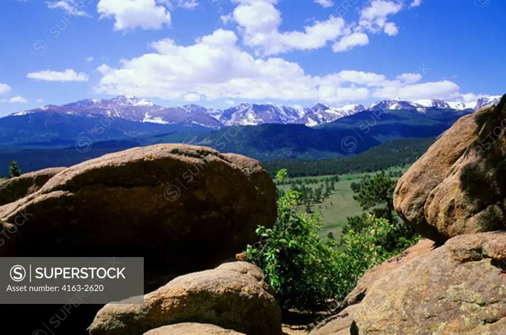 USA, COLORADO, ROCKY MOUNTAINS NATIONAL PARK, VIEW OF LONGS PEAK