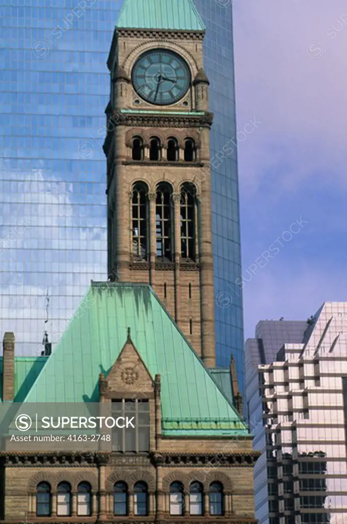 CANADA, ONTARIO, TORONTO, VIEW OF OLD CITY HALL