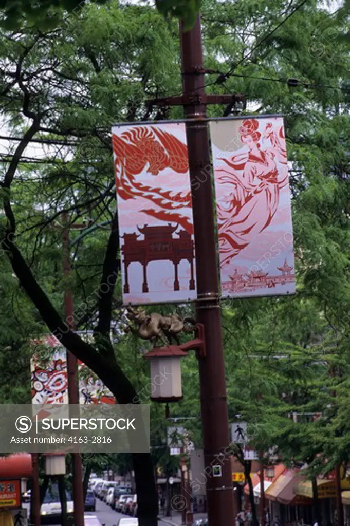 CANADA, BRITISH COLUMBIA, VANCOUVER, CHINATOWN, STREET SCENE, LAMP WITH DRAGONS