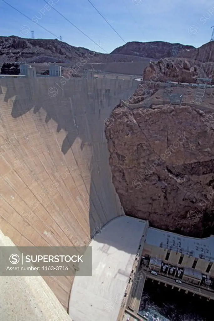USA, NEVADA-ARIZONA, HOOVER DAM, VIEW FROM VISITOR CENTER