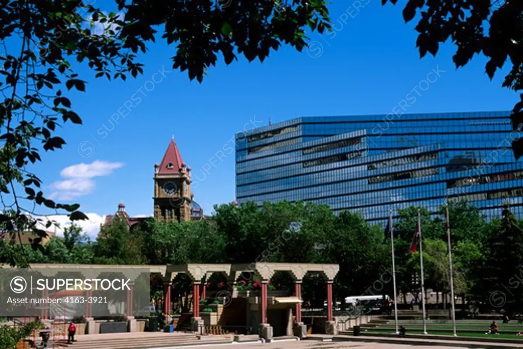 CANADA, ALBERTA, CALGARY, OLYMPIC PLAZA, CITY HALL AND MUNICIPAL BUILDING IN BACKGROUND