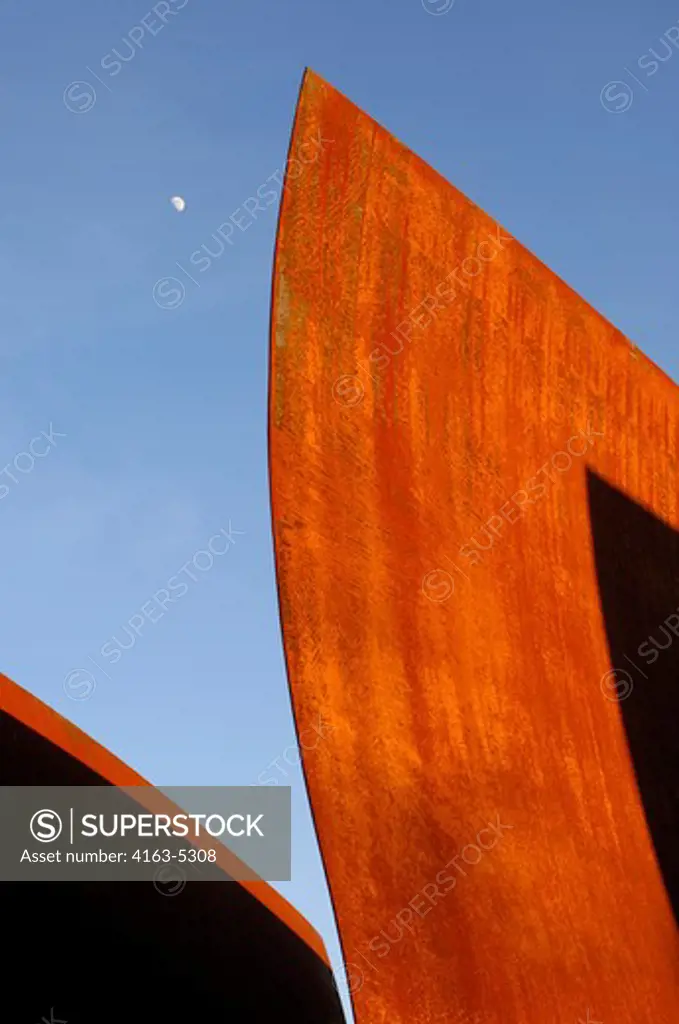 USA, WASHINGTON STATE, SEATTLE, OLYMPIC SCULPTURE PARK, THE VALLEY, WAKE BY RICHARD SERRA
