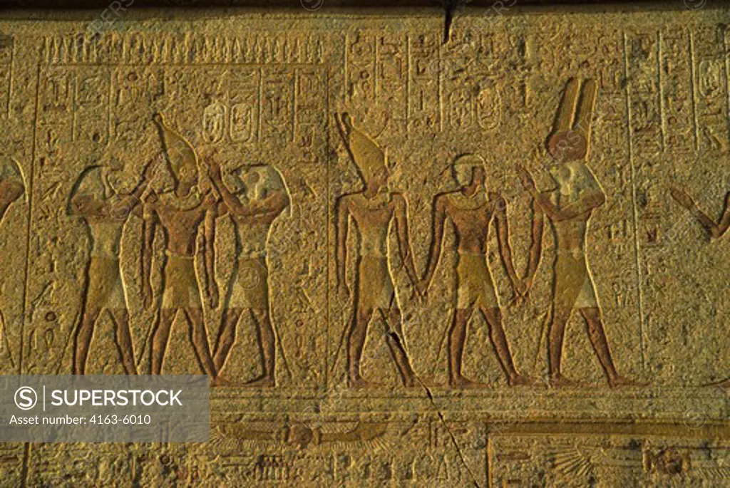 EGYPT, LUXOR, TEMPLE OF KARNAK, ANCIENT EGYPTIAN HIEROGLYPHICS ON TEMPLE WALL