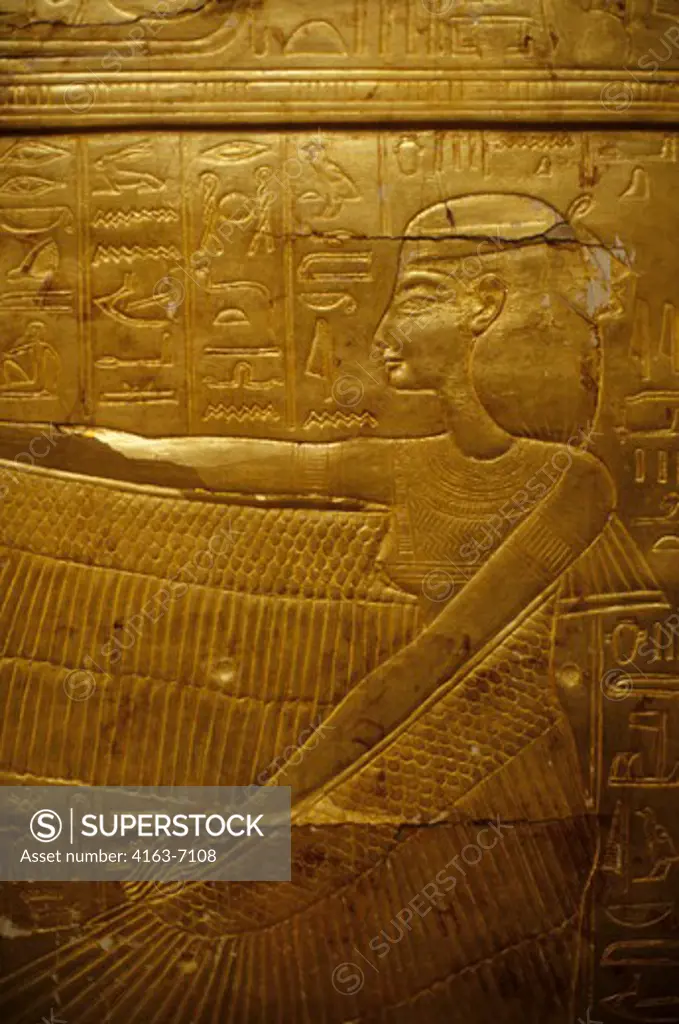 EGYPT, CAIRO, EGYPTIAN MUSEUM OF ANTIQUITIES, TUTANKHAMUN, SHRINE, GODDESS ISIS