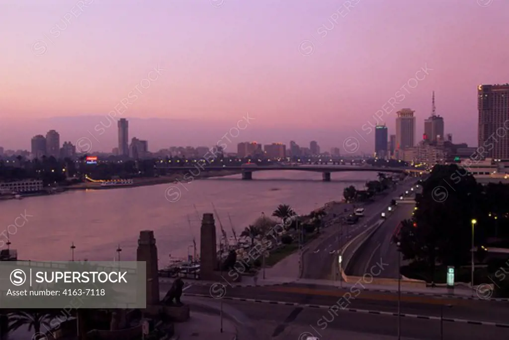 EGYPT, CAIRO, VIEW OF NILE AT DUSK