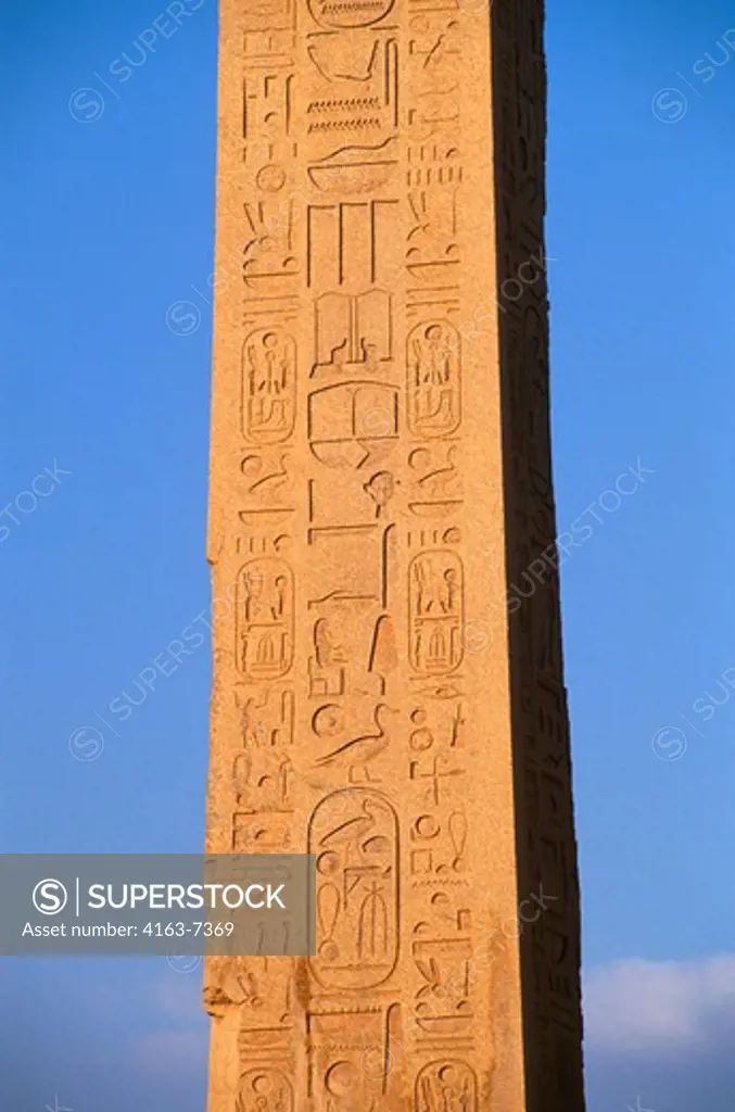 EGYPT, NILE RIVER, LUXOR, TEMPLE OF KARNAK, HATSHEPSUT'S OBELISK, DETAIL