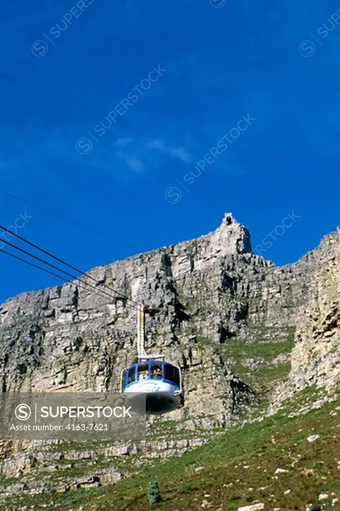 SOUTH AFRICA, CAPE TOWN, TABLE MOUNTAIN, CABLE CAR