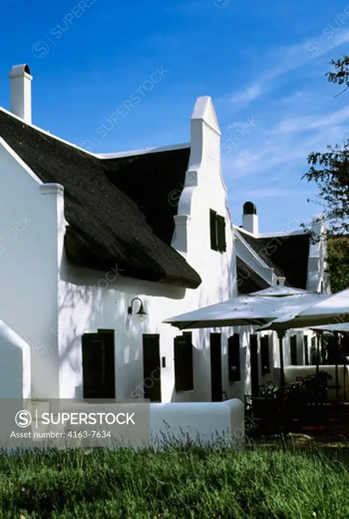 SOUTH AFRICA, NEAR CAPE TOWN, STELLENBOSCH WINE COUNTRY, SPIER ESTATE, DUTCH COLONIAL ARCHITECTURE