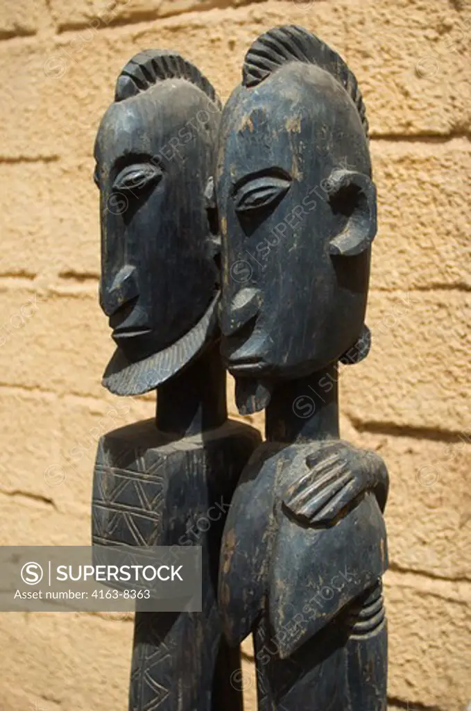 MALI, NEAR DJENNE, WOOD CARVINGS