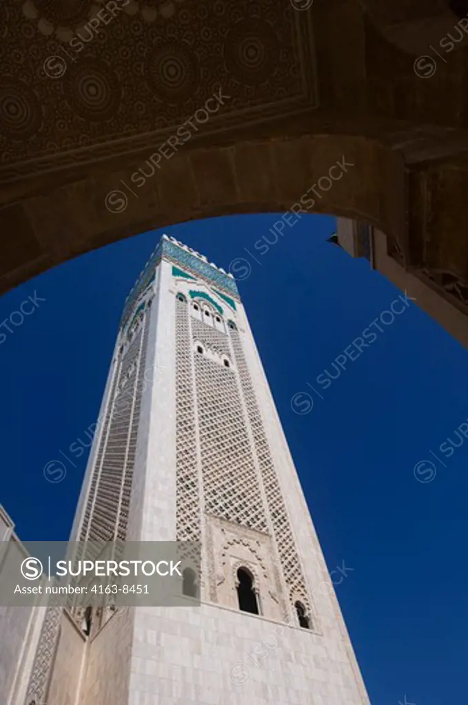 MOROCCO, CASABLANCA, HASSAN II MOSQUE, MINARET