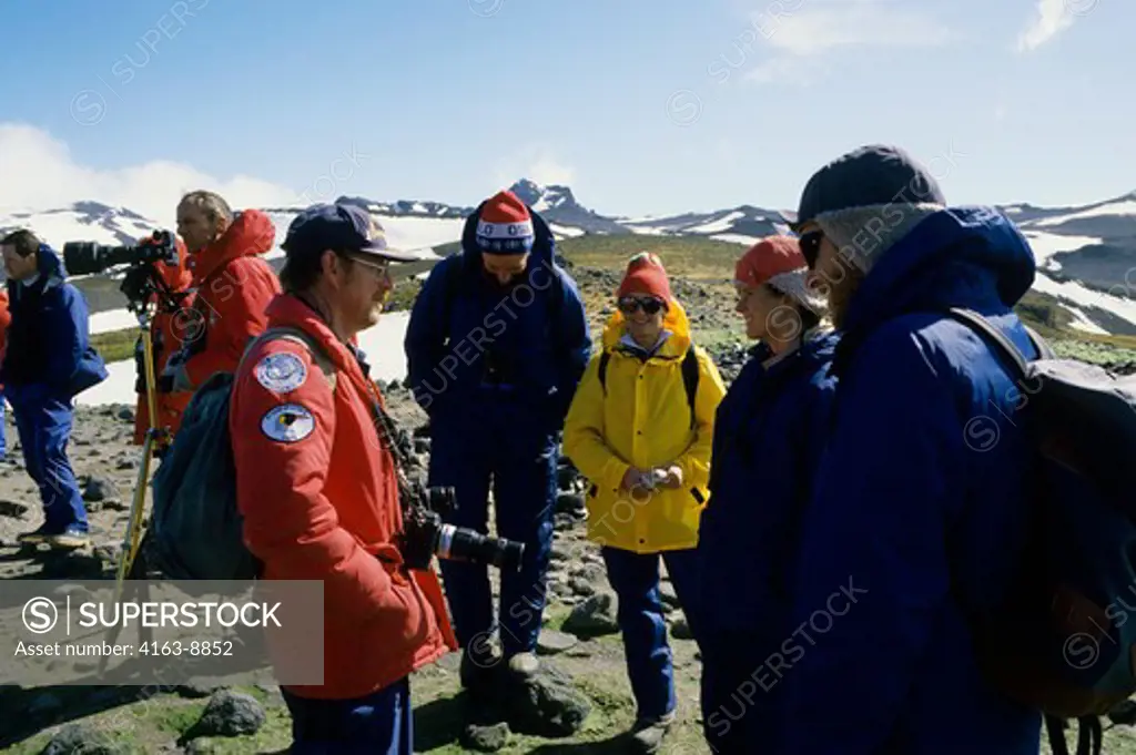 ANTARCTICA, KING GEORGE ISLAND, DR. FRANK TODD WITH RESEARCHERS