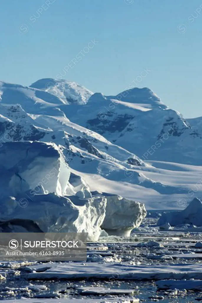 ANTARCTIC PENINSULA AREA, LANDSCAPE WITH MOUNTAINS AND ICE