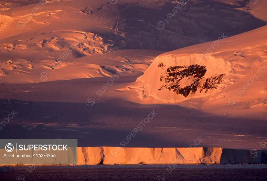 ANTARCTIC PENINSULA AREA, MIDNIGHT SUNLIGHT ON GLACIER