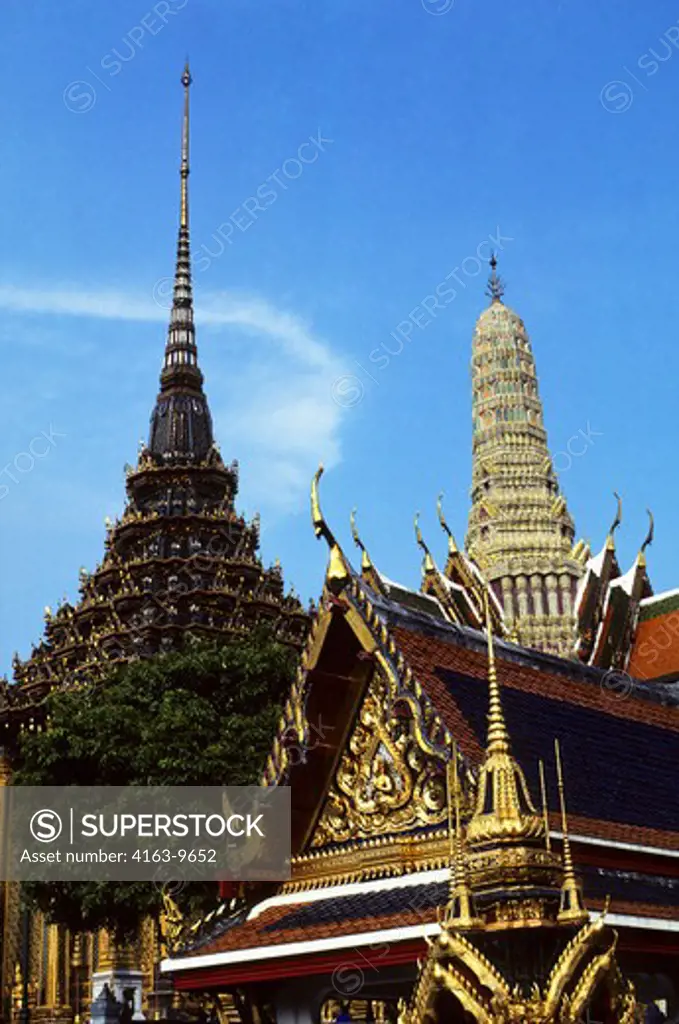 THAILAND, BANGKOK, GRAND PALACE, LIBRARY AND PANTHEON