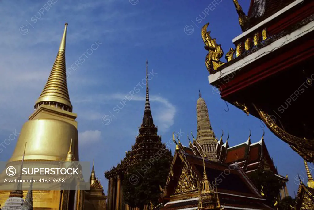 THAILAND, BANGKOK, GRAND PALACE, GOLDEN PAGODA, LIBRARY AND PANTHEON