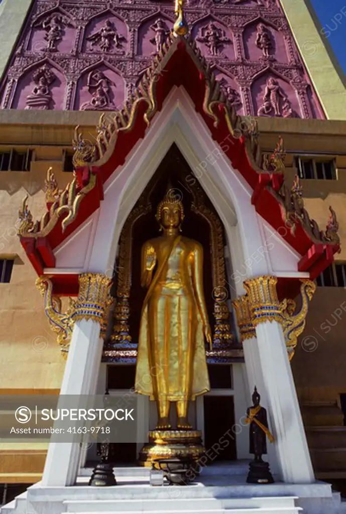 THAILAND, BANGKOK, WAT DHAMMONGKOL, (MODERN TEMPLE) BUDDHIST STATUE