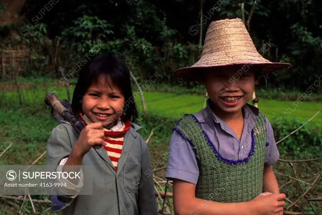 ASIA, NORTH VIETNAM, HOA BINH, LOCAL FARM CHILDREN