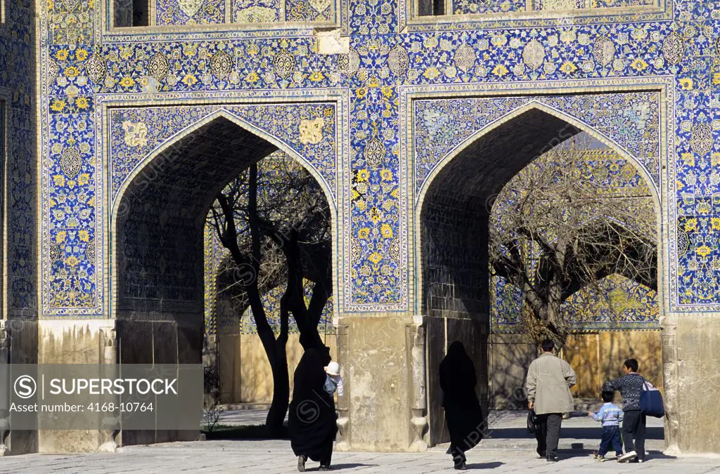 Iran, Esfahan, Eman Khomeni Square, Imam (Masjed-E Emam) Mosque, Tilework, Iranian People