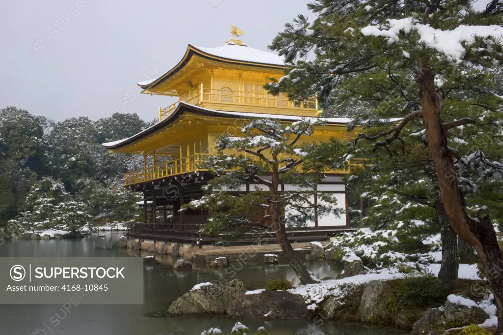Japan, Kyoto, Kinkakuji Temple (Golden Pavilion) World Heritage Site, Snow