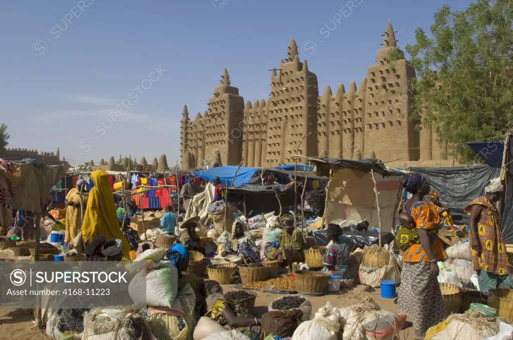 Mali, Djenne, Weekly Market In Square In Front Of Mosque, Mud Brick Building, World Heritage Site