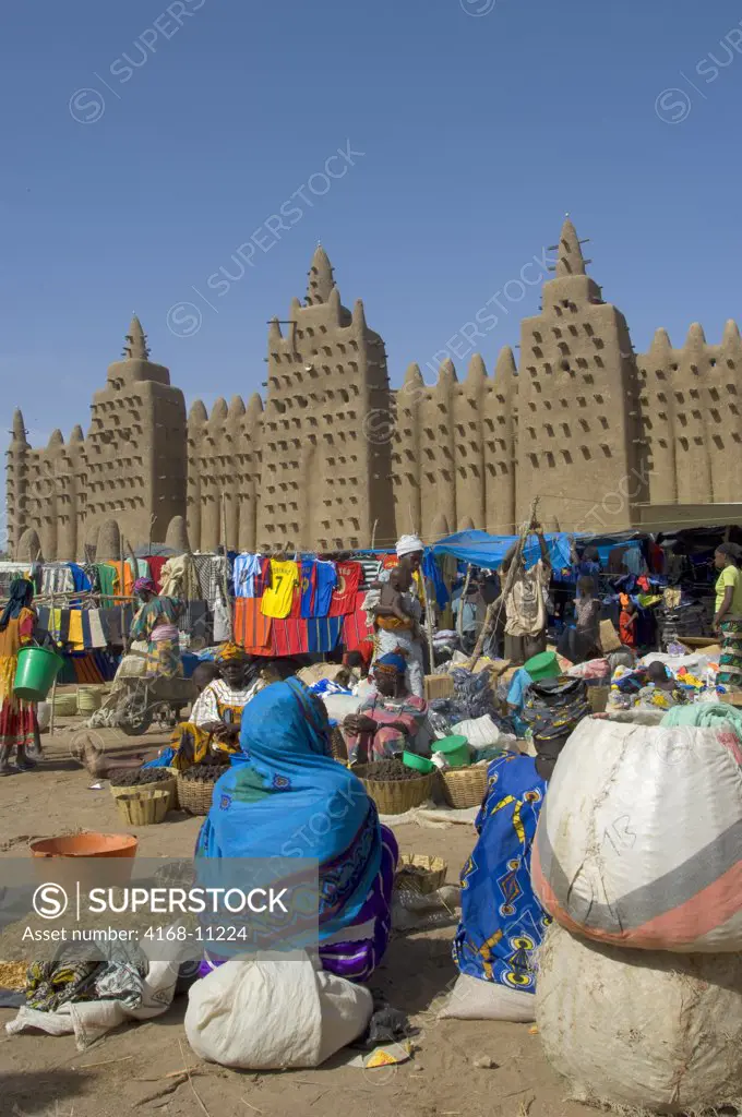 Mali, Djenne, Weekly Market In Square In Front Of Mosque, Mud Brick Building, World Heritage Site