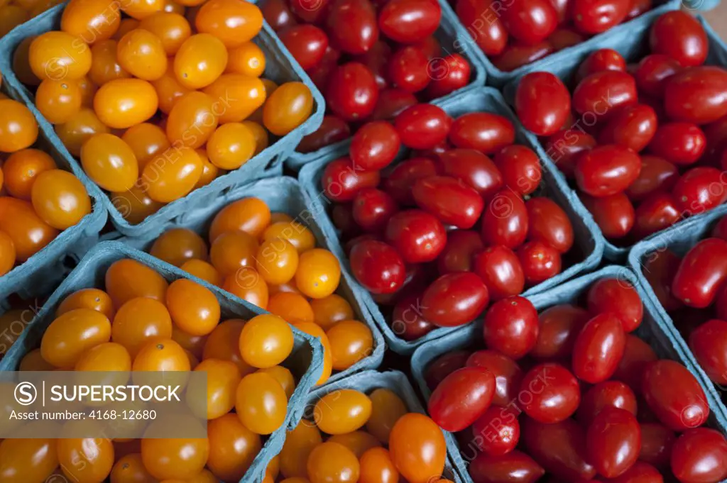 Usa, Washington State, Seattle, Pike Place Market, Produce Stand, Tomatoes