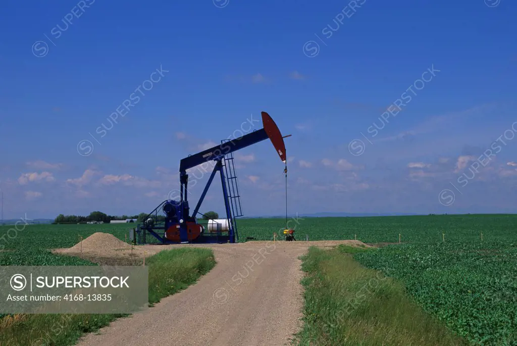 Canada, Alberta, Near Drumheller, Oil Well