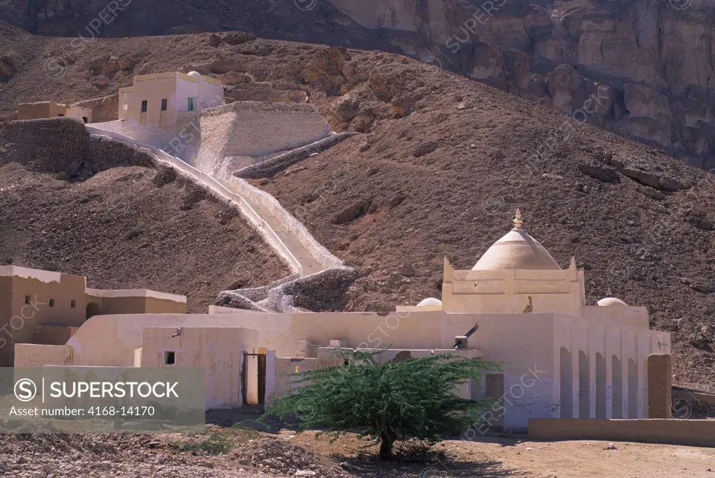 Yemen, Wadi Hadramawt, Near Say'Un, Tomb Of Holy Man, Ahmad Ibn Isa Al-Muhajir