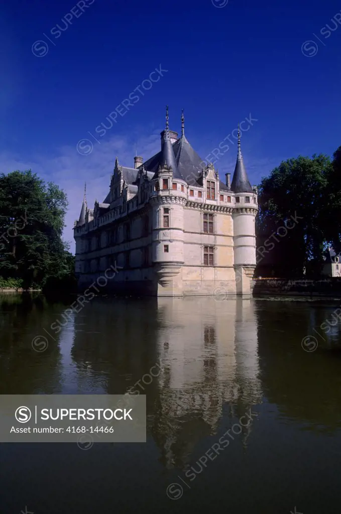 France, Loire Region, Near Chinon, Azay-Le-Rideau Chateaux, Castle With Moat