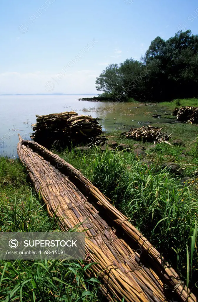 Ethiopia, Bahar Dar, Lake Tana, Papyrus Boat With Firewood In Background