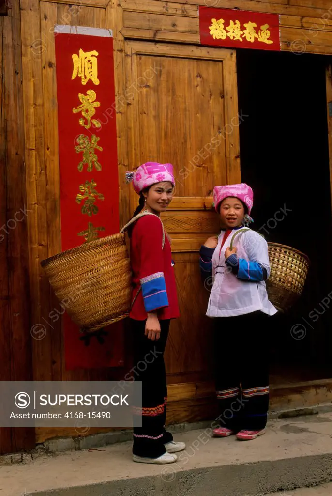 China, Guangxi Province, Near Guilin, Longji Area, Village, Zhuang Women