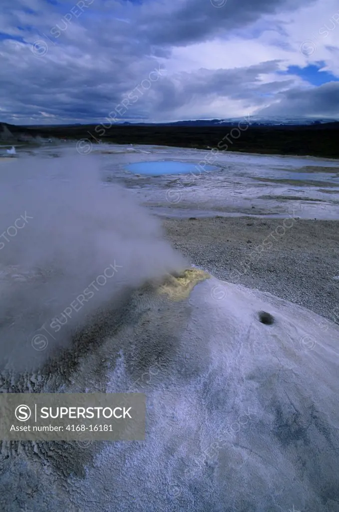 Iceland, Interior, Hveravellir Hot Springs, Fumarole