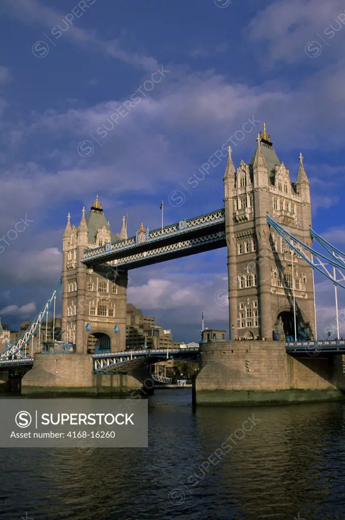 Great Britain, London, River Thames, Tower Bridge
