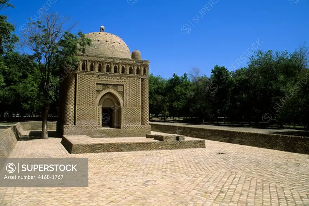 UZBEKISTAN, BUKHARA, SAMANIDES' MAUSOLEUM, BUILT AT THE TURN OF THE 10TH CENTURY