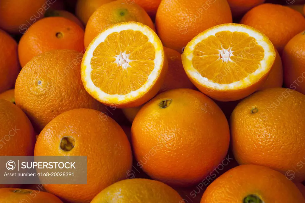 Close-up of oranges at the Pike Place Market in Seattle, Washington State, USA.