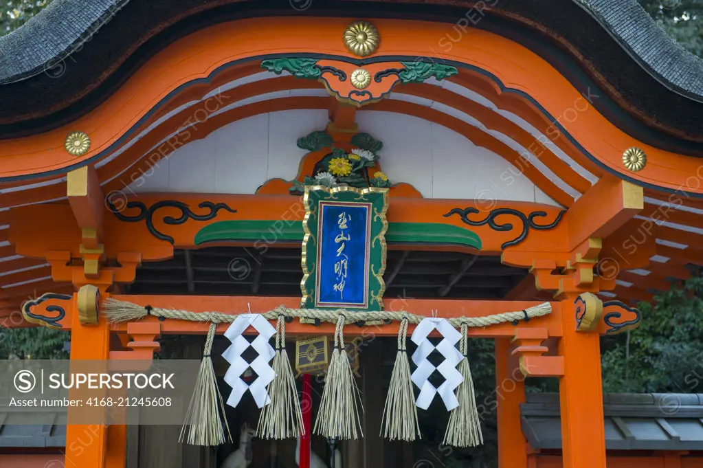 Detail of the architecture of the Fushimi Inari Taisha shrine, a Shinto shrine in Kyoto, Japan.