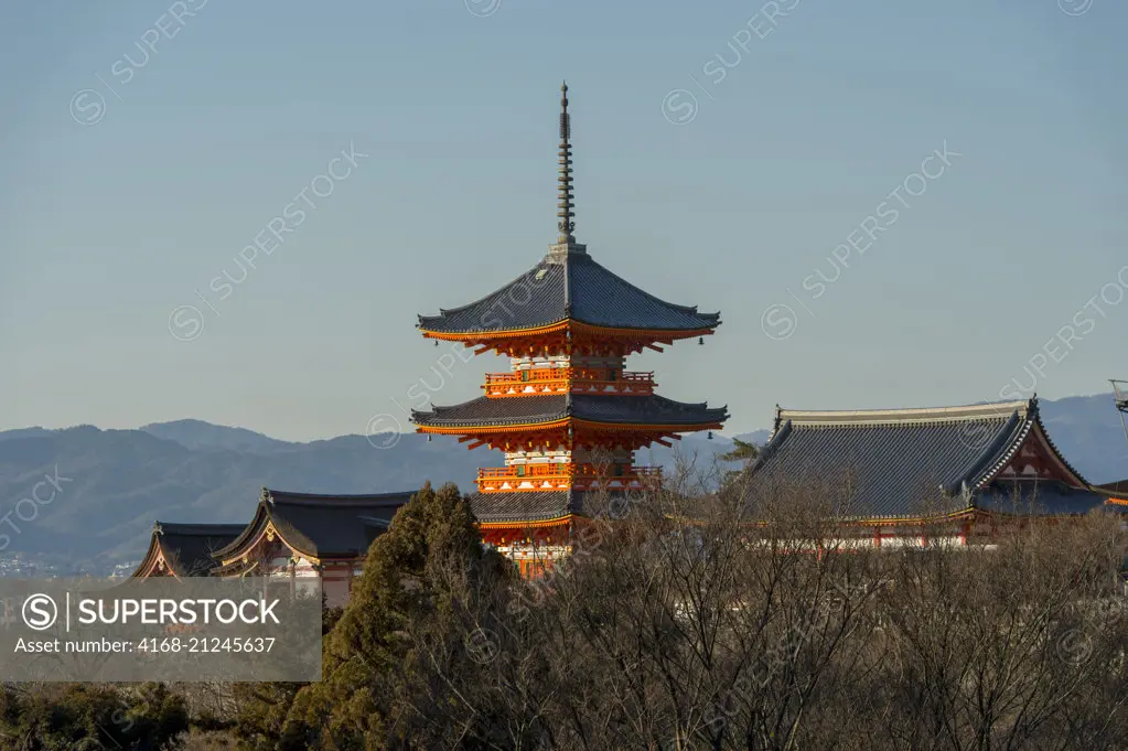 View from the Koyasu-no-to pagoda of the Kiyomizu-deraTemple (UNESCO World Heritage Site) and Pagoda in Kyoto, Japan.
