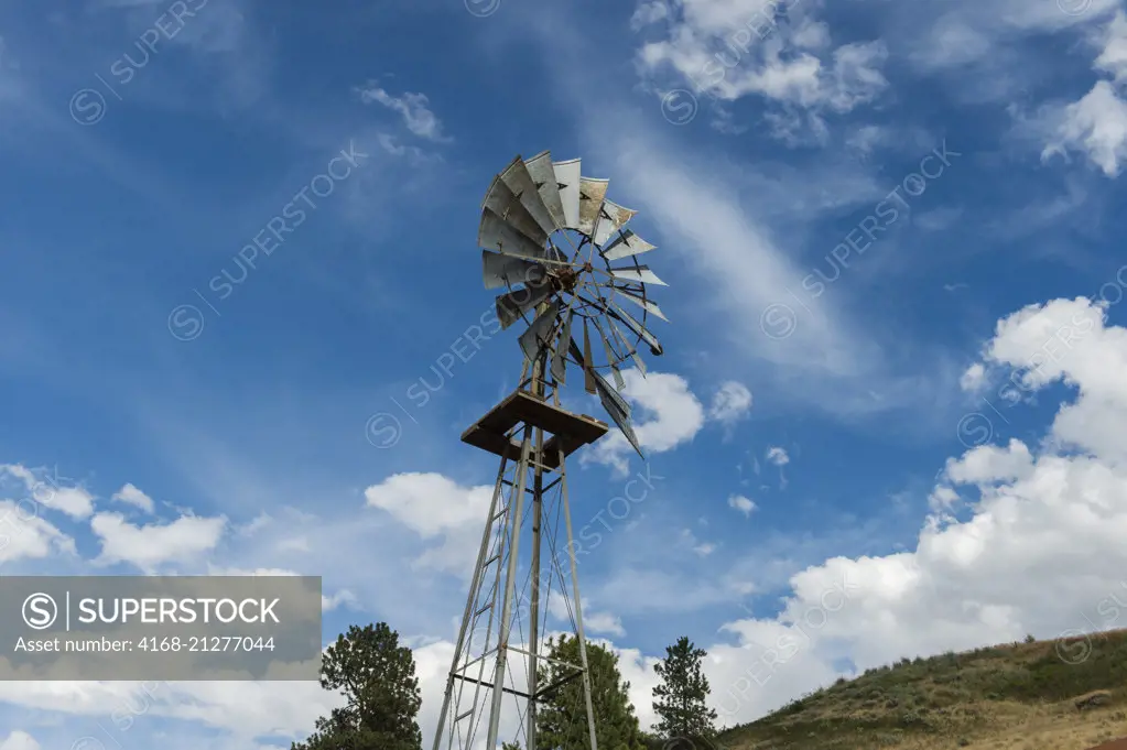 Old windmill at a farm near Colfax in Whitman County in the Palouse, Washington State, USA.