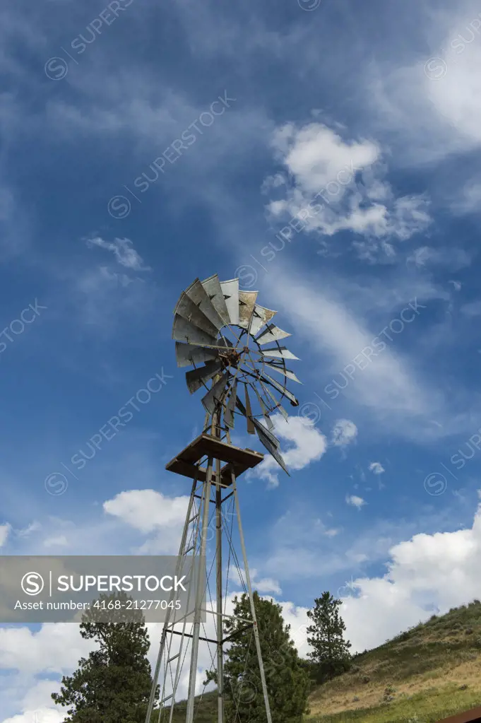 Old windmill at a farm near Colfax in Whitman County in the Palouse, Washington State, USA.