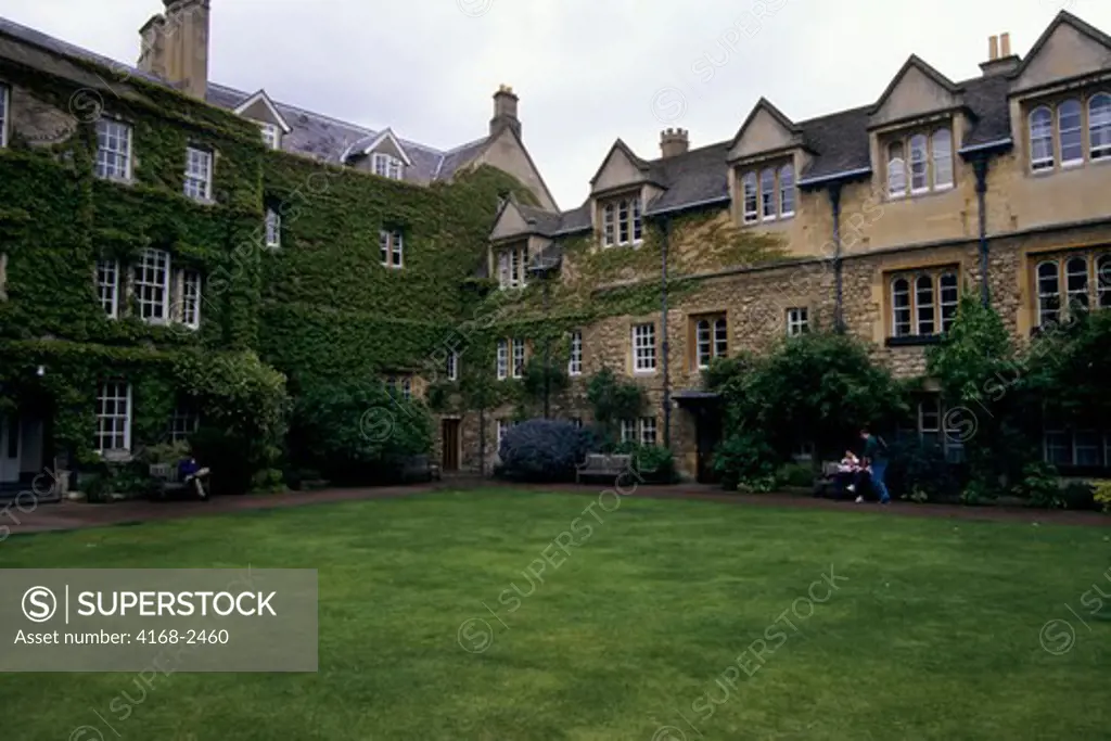 England, Oxford, University Building, Courtyard Of Examination Schools