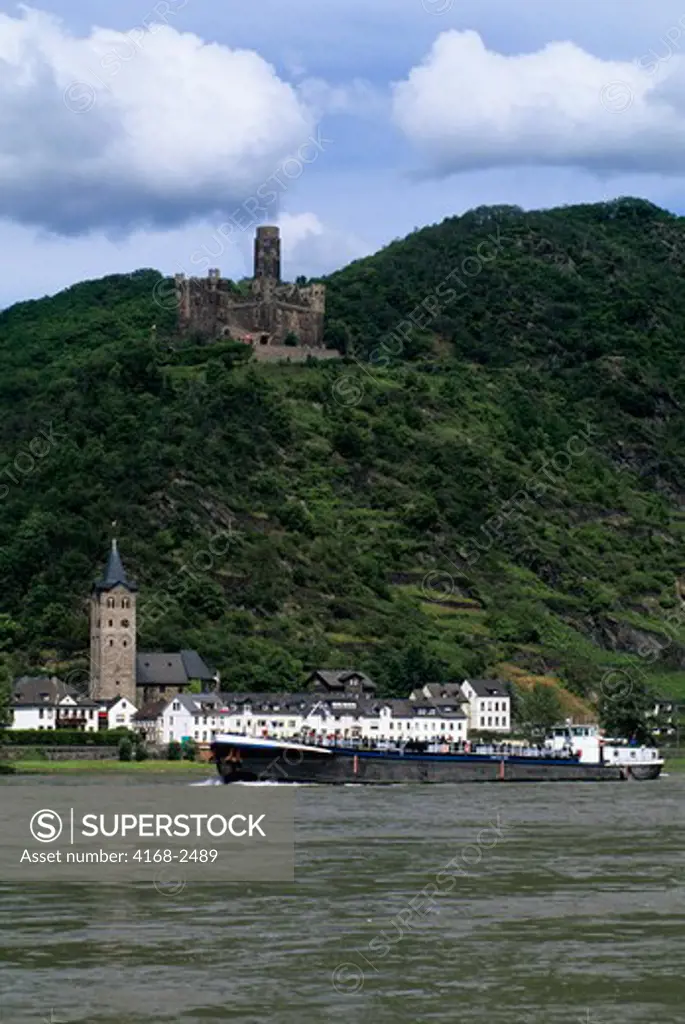 Germany, Rhine River, View Of Burg Maus Fortress And Wellmich Village