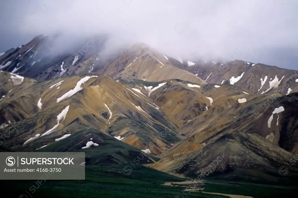 Usa, Alaska, Denali National Park, View From Polychrome Pass, Mountains